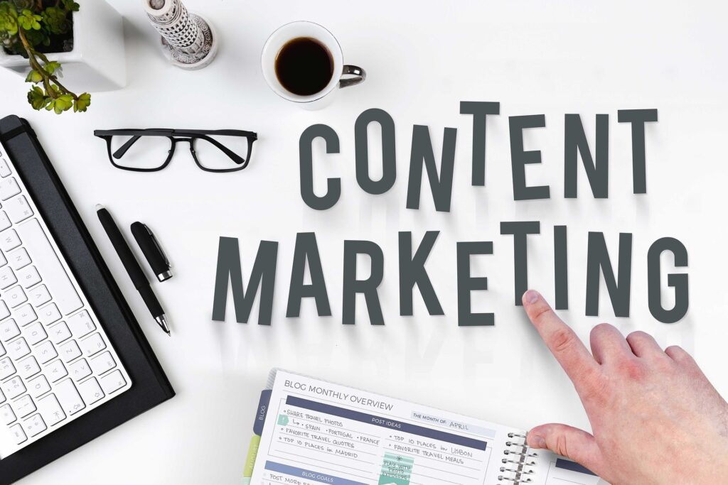 Strategi content marketing sebagai bagian penting dari media digital untuk meningkatkan brand awareness bisnis.