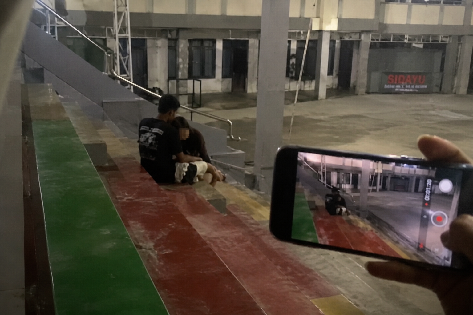 video viral GOR Sidayu Gresik hebohkan warganet 2026